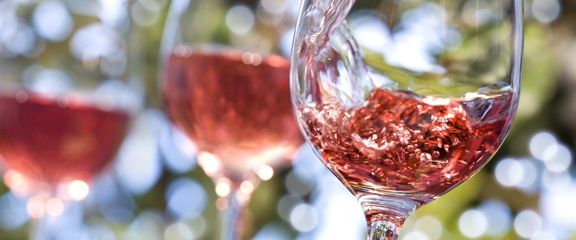 How to Distinguish a Superior Rose Wine Taste Like a Pro